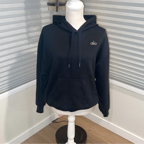 ALO Yoga Accolade Hoodie Sweat Matching Set in Black - Picture 5 of 15